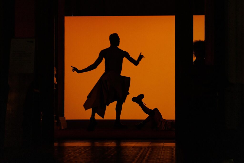 Wayward Chant Gropius Bau | Photo by Frank Sperling