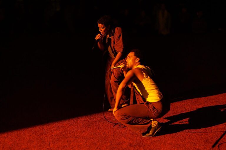 Wayward Chant Gropius Bau | Photo by Frank Sperling